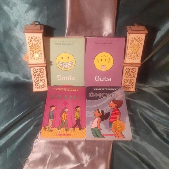 4 Raina Telgemeier graphic novel lot! Smile, Guts, Drama, & Ghosts - Picture 1 of 2